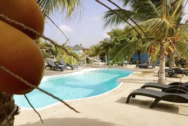 Beautiful condo with sea view - Havuz