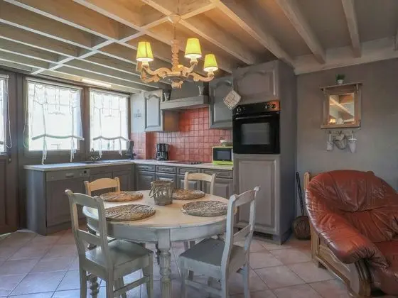 Beautiful Cottage in Malempre With Fenced Garden - Yerinde Yemek