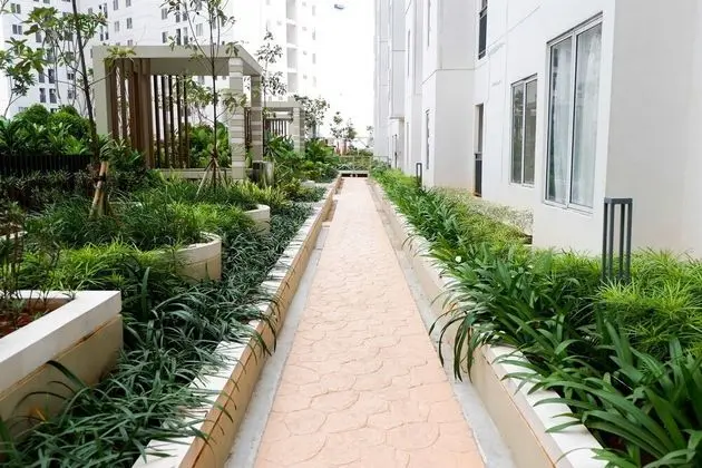 Beautiful And Cozy 2Br Bassura City Apartment
