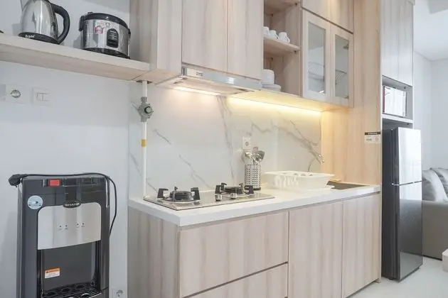 Beautiful And Cozy 2Br Samara Suites Apartment - Mutfak