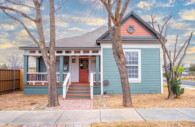Beautiful Craftmans 4br/2,5ba Home Near Downtown