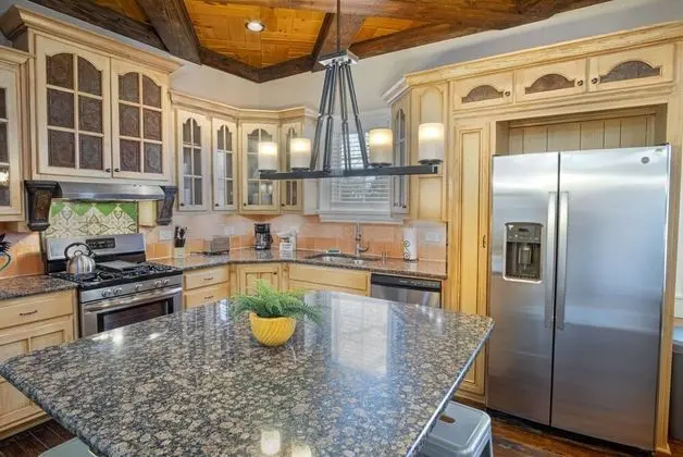Beautiful Craftmans 4br/2,5ba Home Near Downtown - Mutfak
