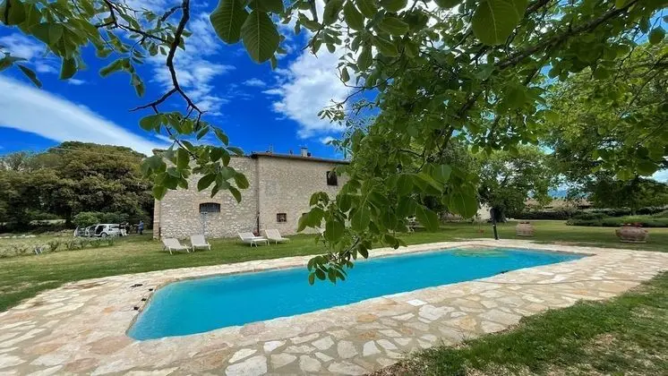 Beautiful Exclusive Pool Villa - Close to Spoleto bar Shops Restaurants 13