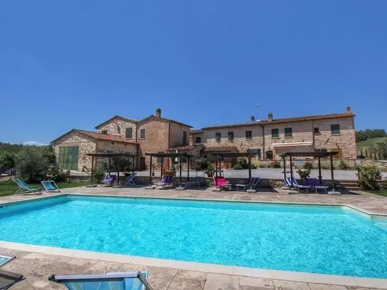 Beautiful Farmhouse in Asciano With Swimming Pool