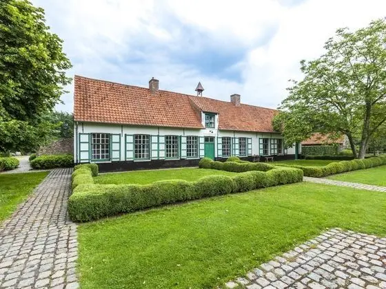 Beautiful Farmhouse in Beernem With big Garden - Dış Mekan