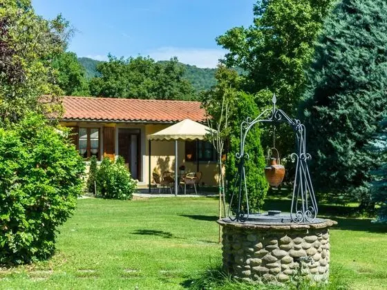 Beautiful Farmhouse With Swimming Pool Near Lake in Tuscany