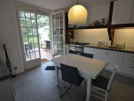Beautiful Villa in Gemmano With Jacuzzi and Swimmingpool - Yerinde Yemek