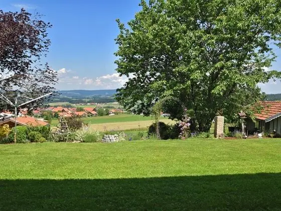 Beautiful Ground Floor Flat With Private Terrace in the Bavarian Forest - Dış Mekan