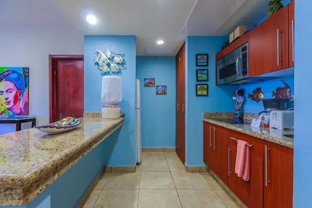 Beautiful Ground Floor Two Bedroom Suite at Ixchel - Mutfak