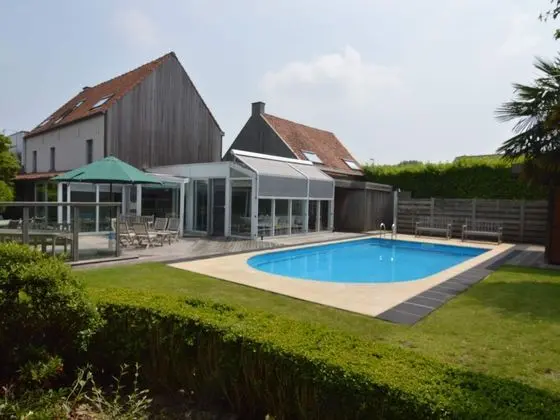 Beautiful Villa for Groups With Swimming Pool, Sauna and Wifi - Öne Çıkan Resim