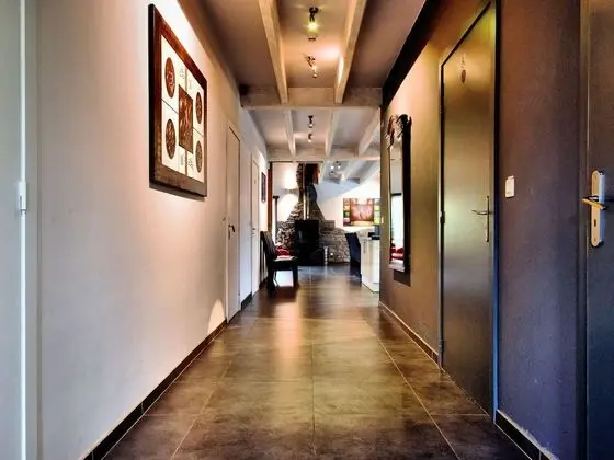 Beautiful Villa with Heated Outdoor Pool, Sauna, Hot Tub in Forest - Lobi