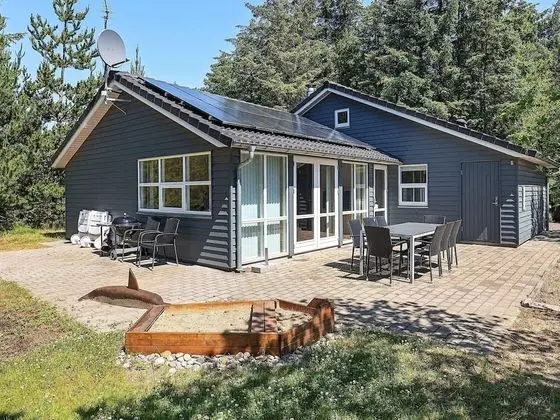 Beautiful Holiday Home in Ålbæk With Private Whirlpool