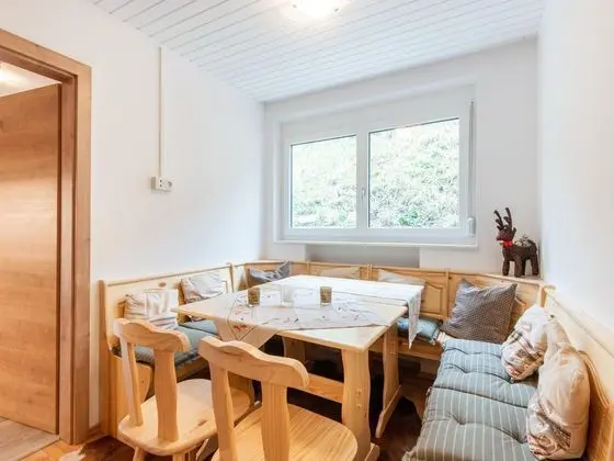Beautiful Holiday Home in Feldkirch With Garden - Yerinde Yemek