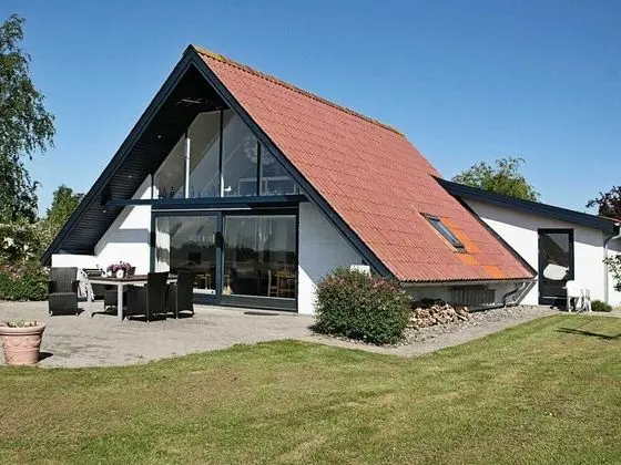 Beautiful Holiday Home in Grevinge With Sea View