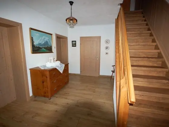Beautiful Holiday Home Near Ski Area in Pruggern - Lobi