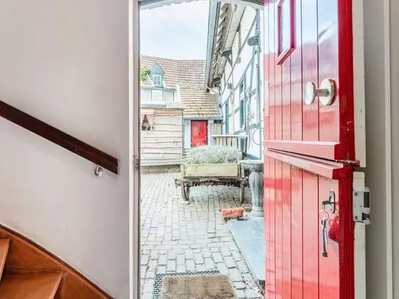 Beautiful Holiday Home in Voerendaal With Terrace - Lobi