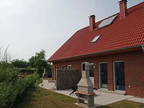 Beautiful Holiday Home in Zierow Near Sea - Dış Mekan