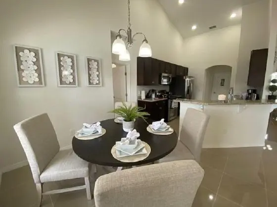 Beautiful Home With Private Pool and spa Near to Champions Gate and Disney - 528 - Mutfak