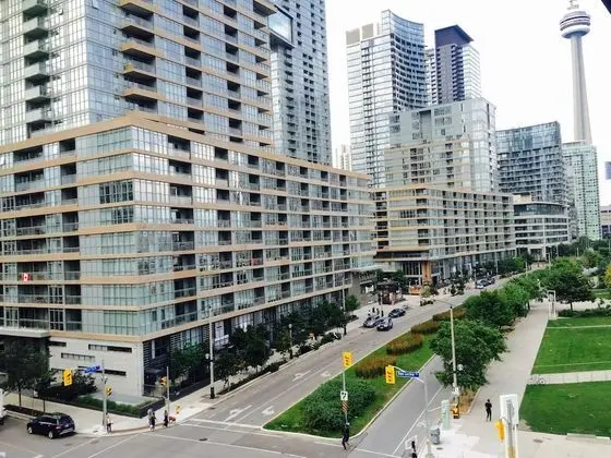 Beautiful Home by Rogers Centre