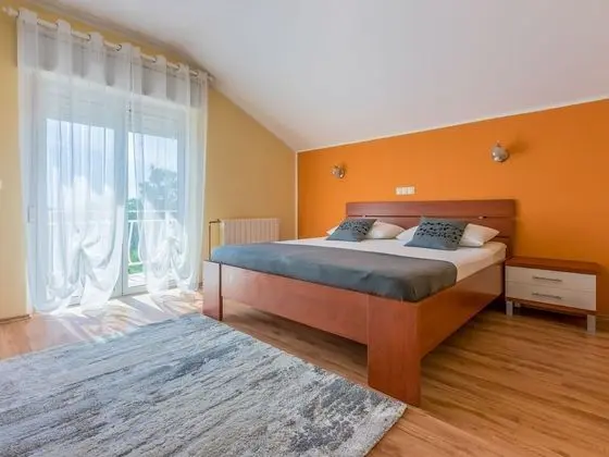 Beautiful Home With Swimming Pool and sea View - Oda