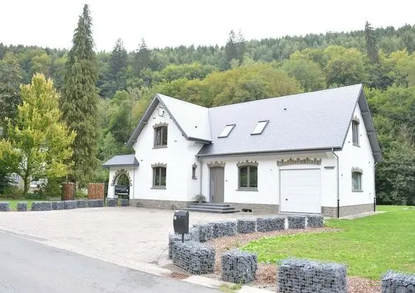 Beautiful Villa in Houffalize With Garden