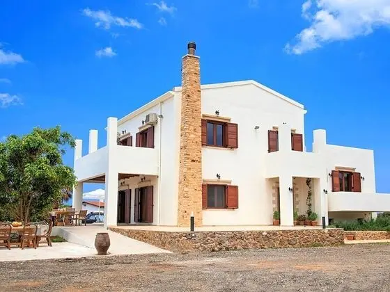 Beautiful Large Villa With Pool and sea View at Nice Georgioupolis - Dış Mekan