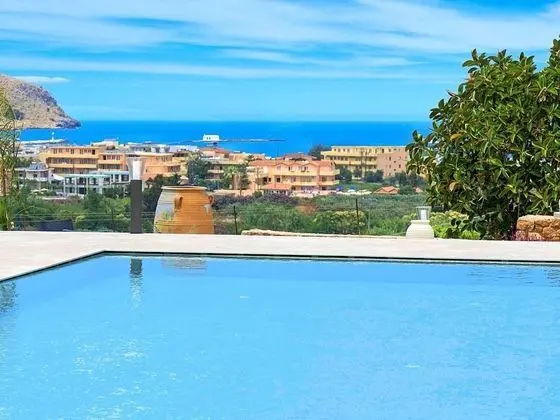 Beautiful Large Villa With Pool and sea View at Nice Georgioupolis - Havuz
