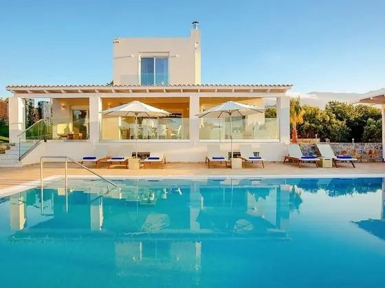 Beautiful Luxe Villa in Private Olive Grove, sea and Mountain View, Close to sea - Dış Mekan