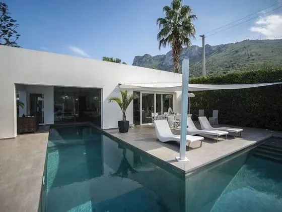 Beautiful Luxury Villa in Sicilian Style With Beautiful Private Pool and Garden - Havuz