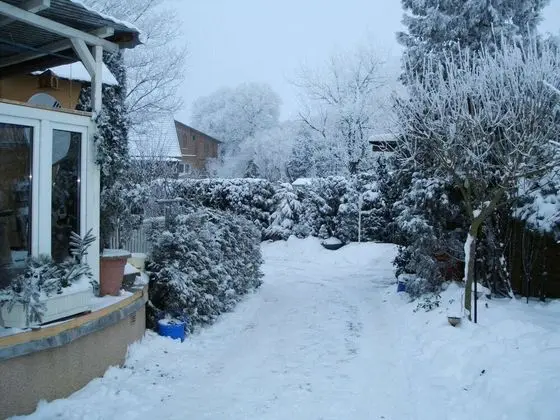 Beautiful Mansion in Gorow With Terrace and Fenced Garden - Dış Mekan