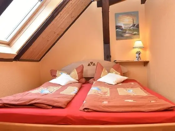 Beautiful Mansion in Gorow With Terrace and Fenced Garden - Oda