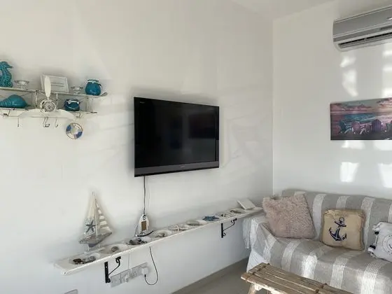 Beautiful and Modern Apartment in Oroklini, Cyprus - Oda Düzeni