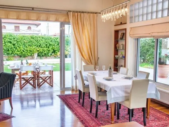 Beautiful Villa Near Sea in Agios Nikolas - Yerinde Yemek