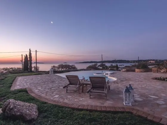 Beautiful Villa Near Sea in Peloponnese - Dış Mekan