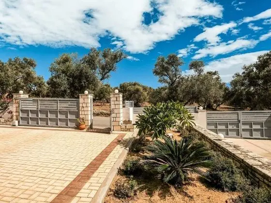 Beautiful new Large House, Private Pool, Near Beach at Rethymno, NW Coast - Dış Mekan