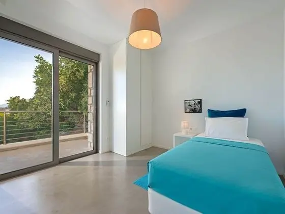Beautiful new Luxury Villa With Infinity Pool, Outside Kitchen and sea View - Oda