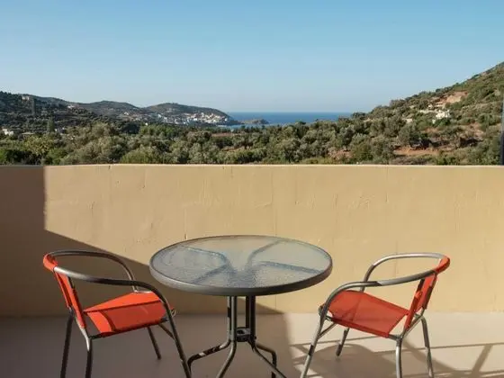 Beautiful new Stone Villa, Large Private Pool, Privacy, View of bay Bali, NW - Dış Mekan