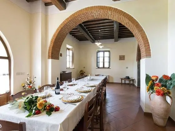 Beautiful old Villa With a Garden and Private Swimming Pool in the Etruscan Countryside - Yerinde Yemek