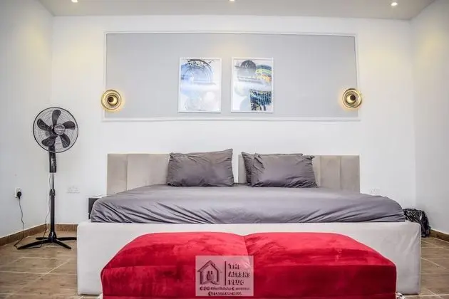 Beautiful One Bed Apartment in Lekki Phase1 - Oda