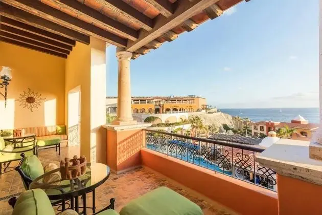 Beautiful One Bedroom Master Suite at Los Cabos