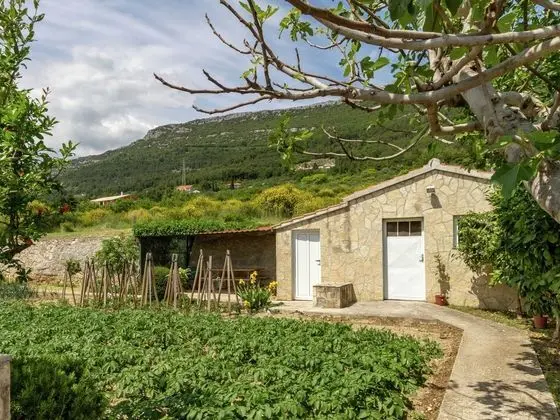 Beautiful Panoramic Views top Floor Apartment, in Between Split and Trogir - Dış Mekan