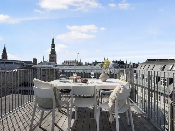 Beautiful Penthouse Apartment With Rooftop Terrace Just By Kongens Nytorv