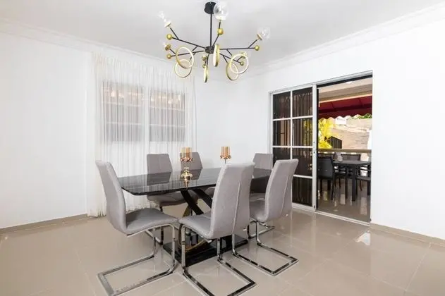 Beautiful Villa With Pool - Yerinde Yemek