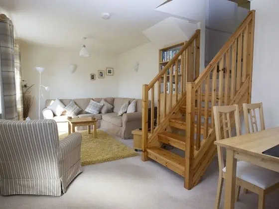 Beautiful Property With 2 Terraces - Oda Düzeni