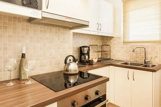 Beautiful Safe Apartment Near Centre - Mutfak