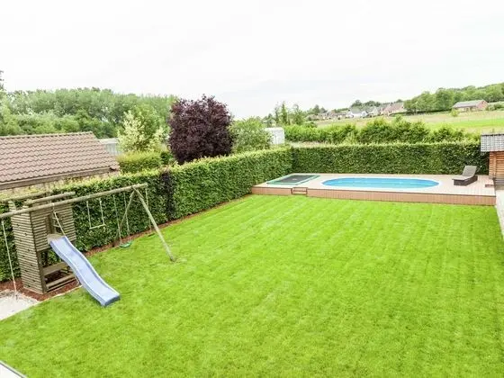 Beautiful Villa with Sauna & Hot Tub in the Region Haspengouw - Havuz