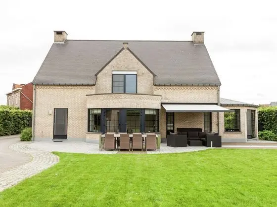 Beautiful Villa with Sauna & Hot Tub in the Region Haspengouw - Öne Çıkan Resim