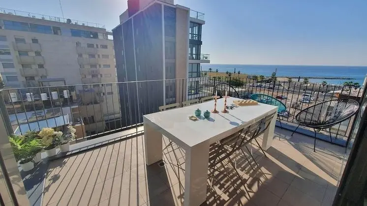 Beautiful Sea View Apt Tel Aviv TL5