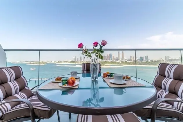 Beautiful Sea View Palm - Öne Çıkan Resim