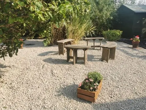Beautiful and Secluded ,detached Garden Apartment - Dış Mekan